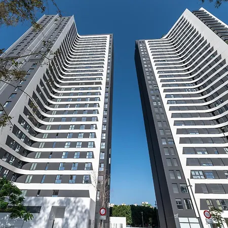 Xpce Urban 11 Skyline-parkingfree